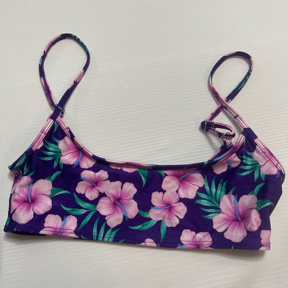 Frankie’s Bikini’s Jean Shine Floral Bikini Top Size Medium New